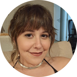 Go to the profile of Alessandra Monteiro