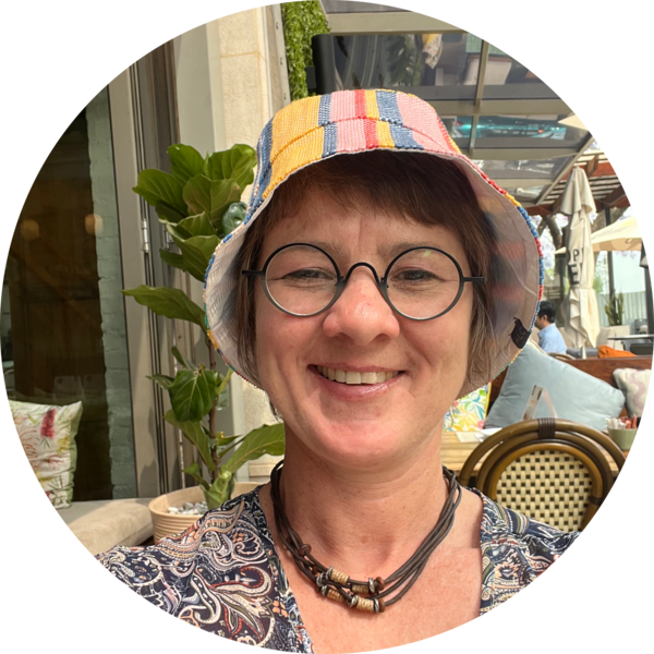 Go to the profile of Niki Glen