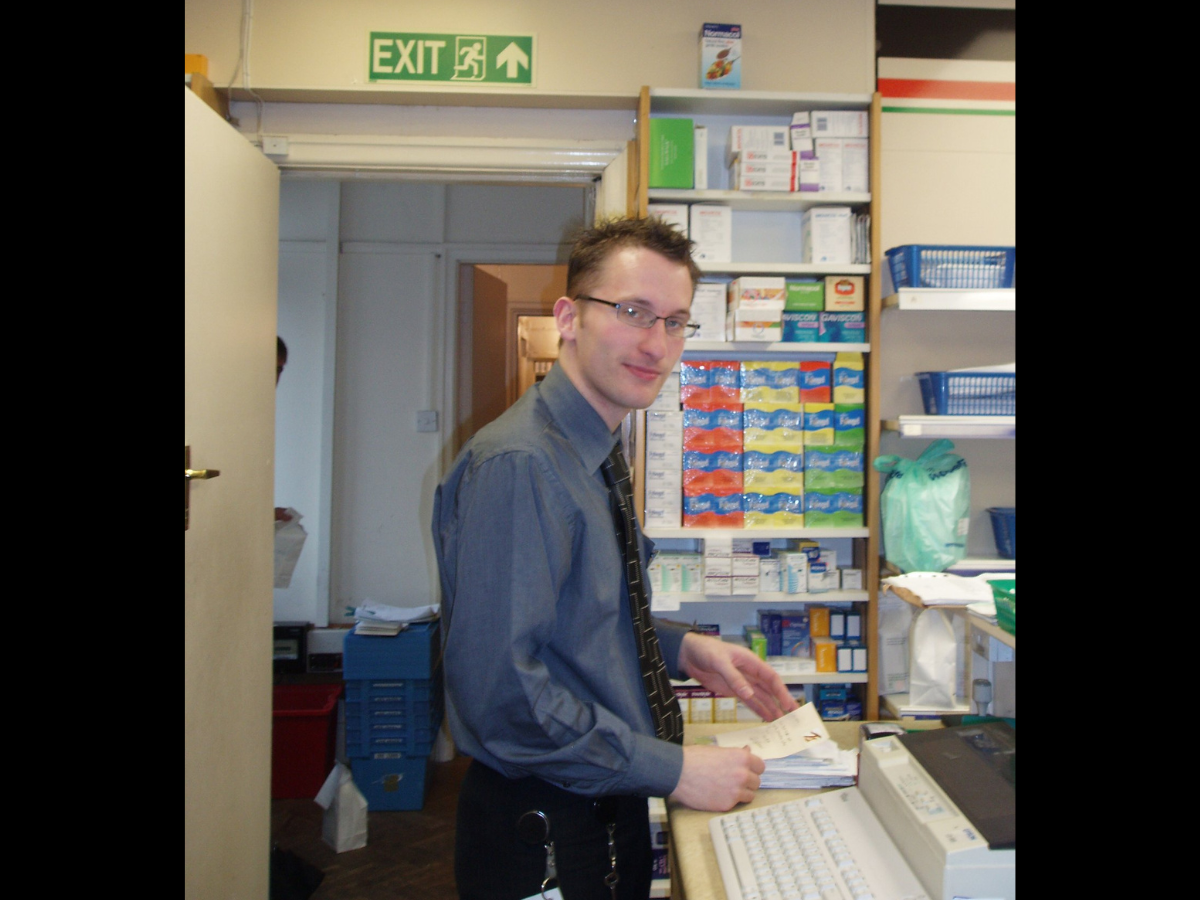 Menthol crystals and dot matrix labels