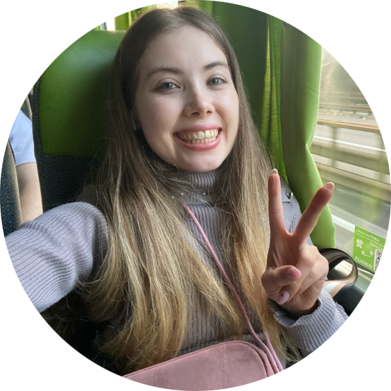 Go to the profile of Greta Villa