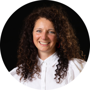 Go to the profile of Anna Bardos