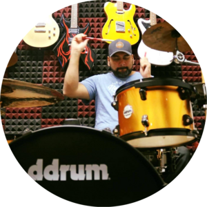 Go to the profile of Neomar Hernandez