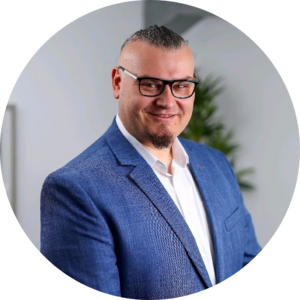 Go to the profile of Lukasz Szymona