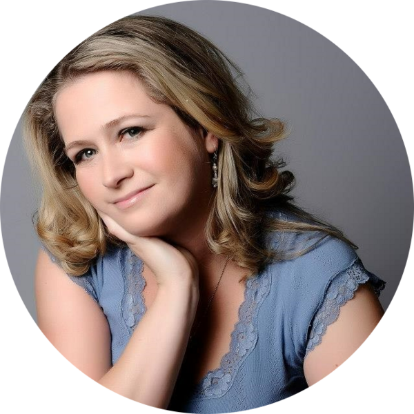 Go to the profile of Anna Smoliar