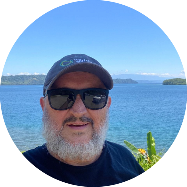 Go to the profile of Didiher Chacon