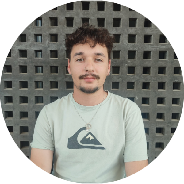 Go to the profile of João R Neves