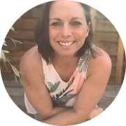 Go to the profile of Lizzie Shearing