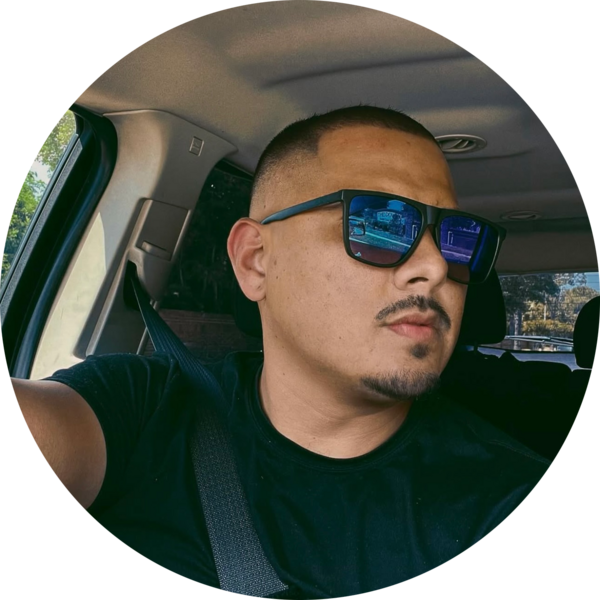 Go to the profile of Luis betancourt