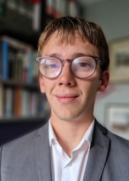 Go to the profile of Arthur