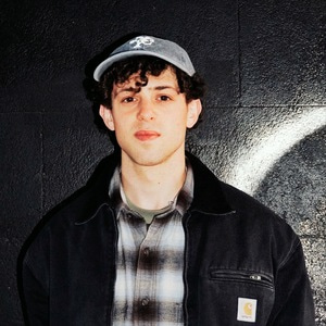 Go to the profile of Joshua Tickner Bellau