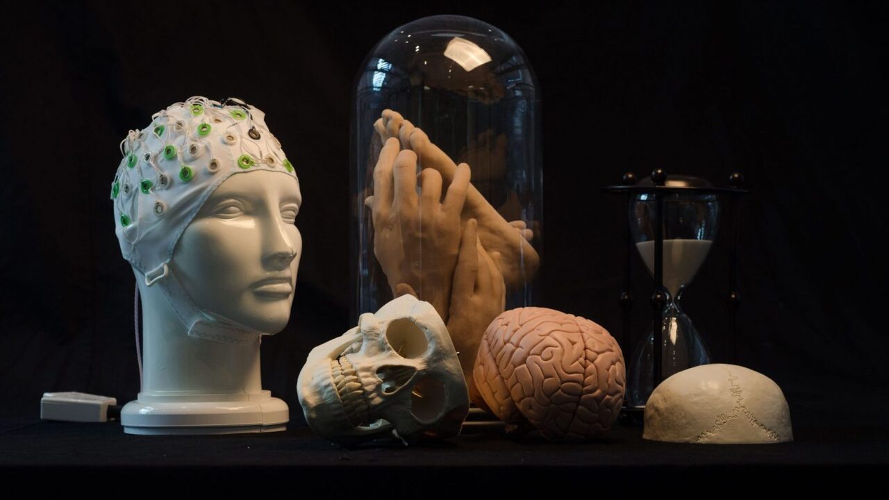 Motivation and Control: Investigating the link between Agency and Apathy