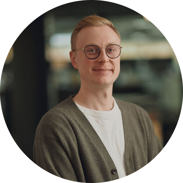 Go to the profile of James Uden