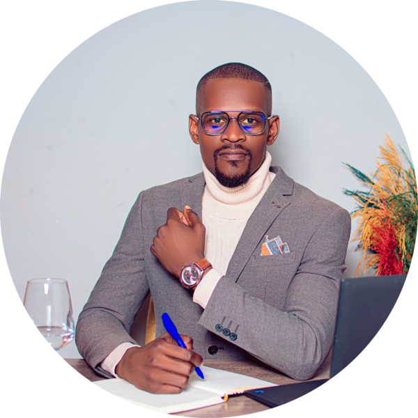 Go to the profile of Richad Vidamão