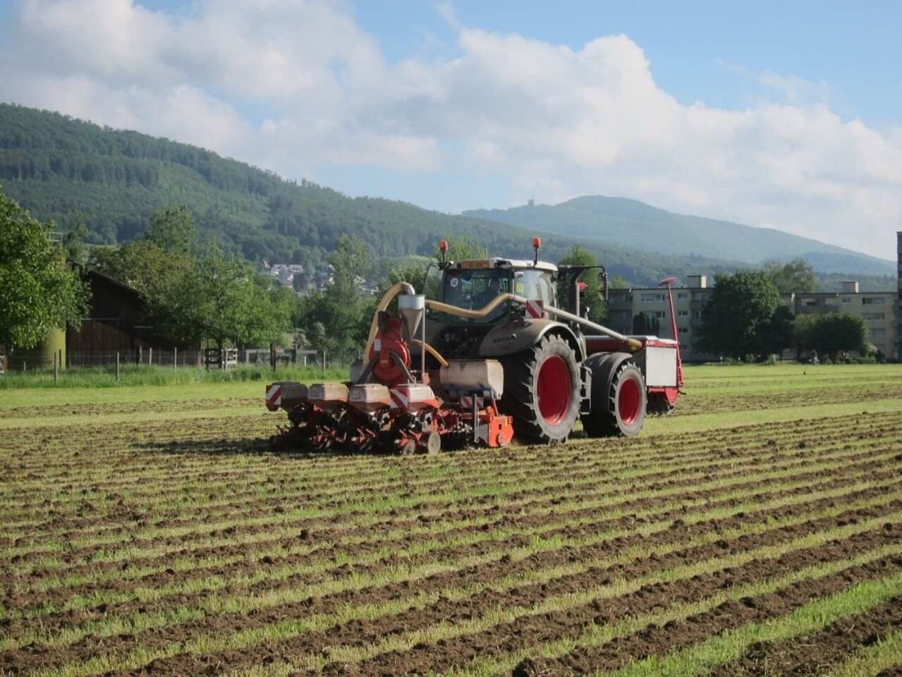 Behind the Paper: Exploring Soil Management Practices Among Swiss Arable Farms