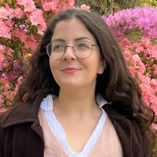 Go to the profile of Catarina Ferreira