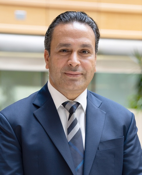 Go to the profile of Essam Abdelalim