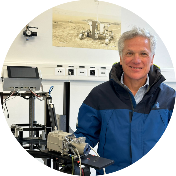 Go to the profile of Jorge Vago