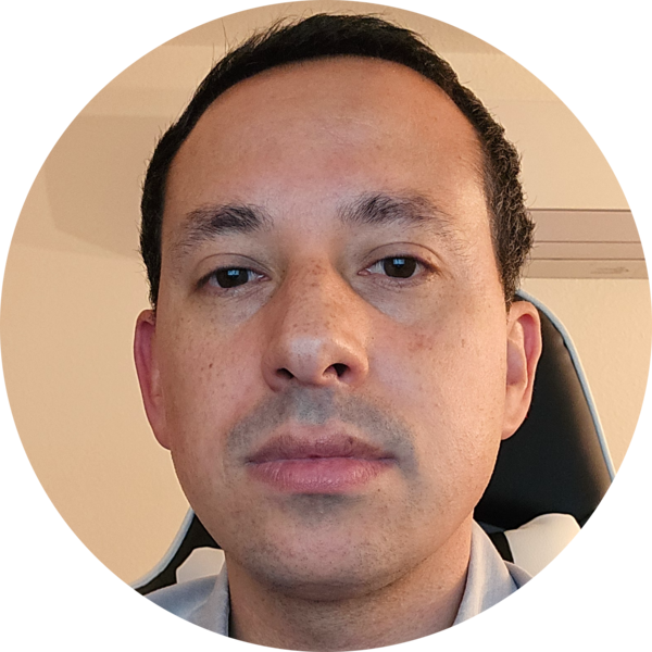 Go to the profile of Mauricio Ayllon Unzueta