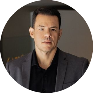 Go to the profile of Ruslan Viana