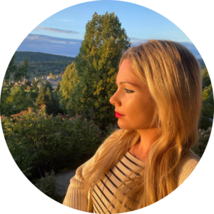 Go to the profile of Rina Lukina