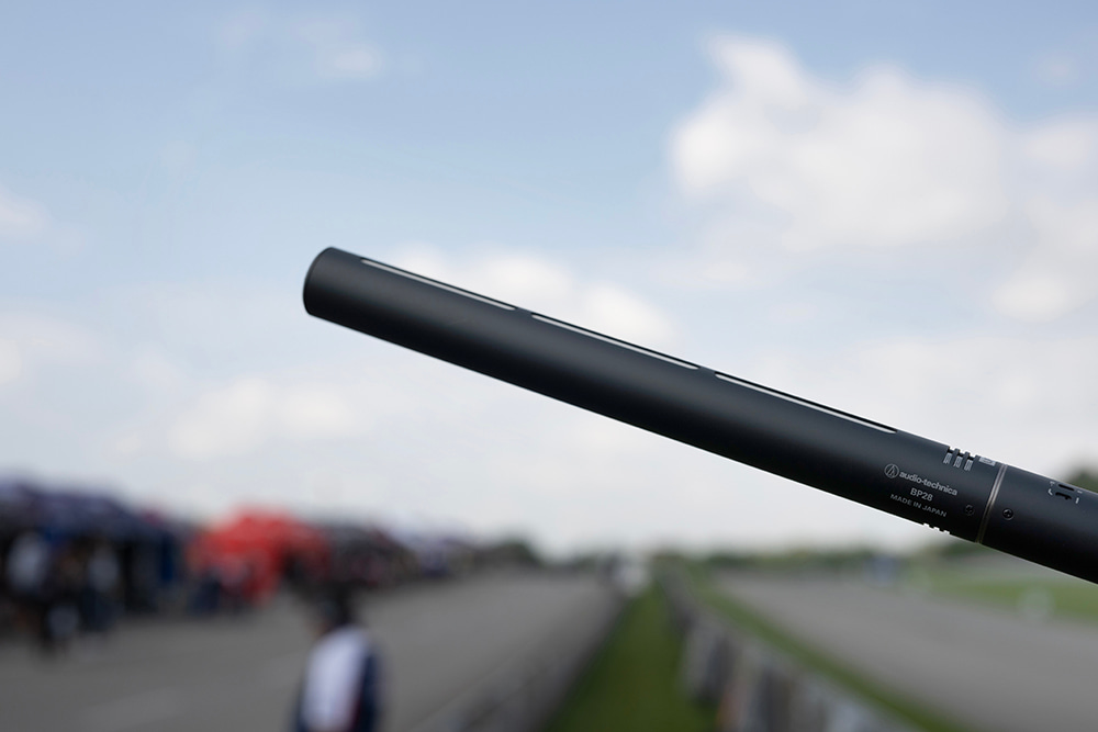 BP28 microphone by race track