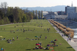 For equitable access to urban green spaces