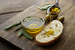 Liquid Gold in a Warming World—Why Olive Oil Prices Are Climbing