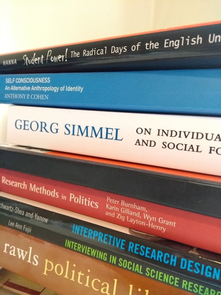 5 sources of literature review image