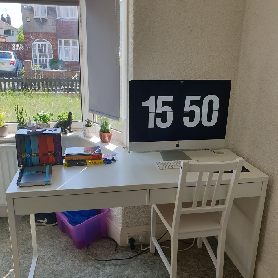 I'm launching a new study Instagram!