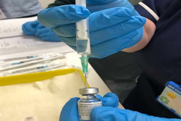 COVID-19 vaccinations: reconstitution and drawing up