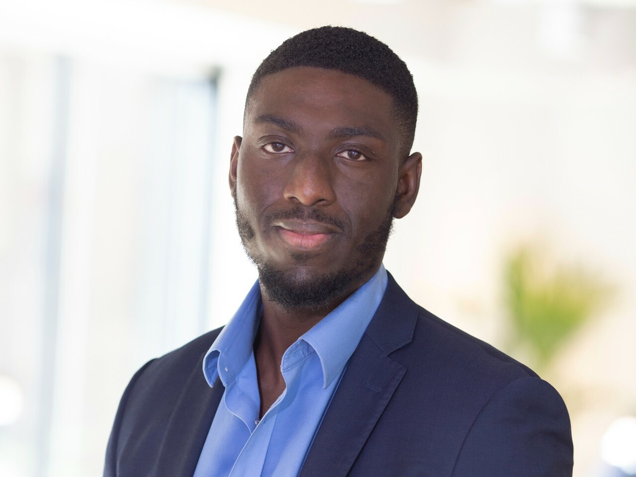 Myron Jobson, Senior Personal Finance Analyst, ii