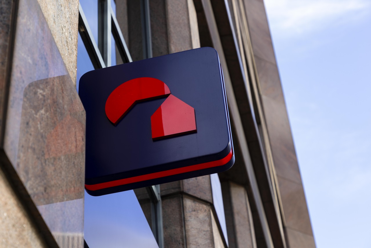 Nationwide cuts mortgage rates for first time buyers, new and existing customers