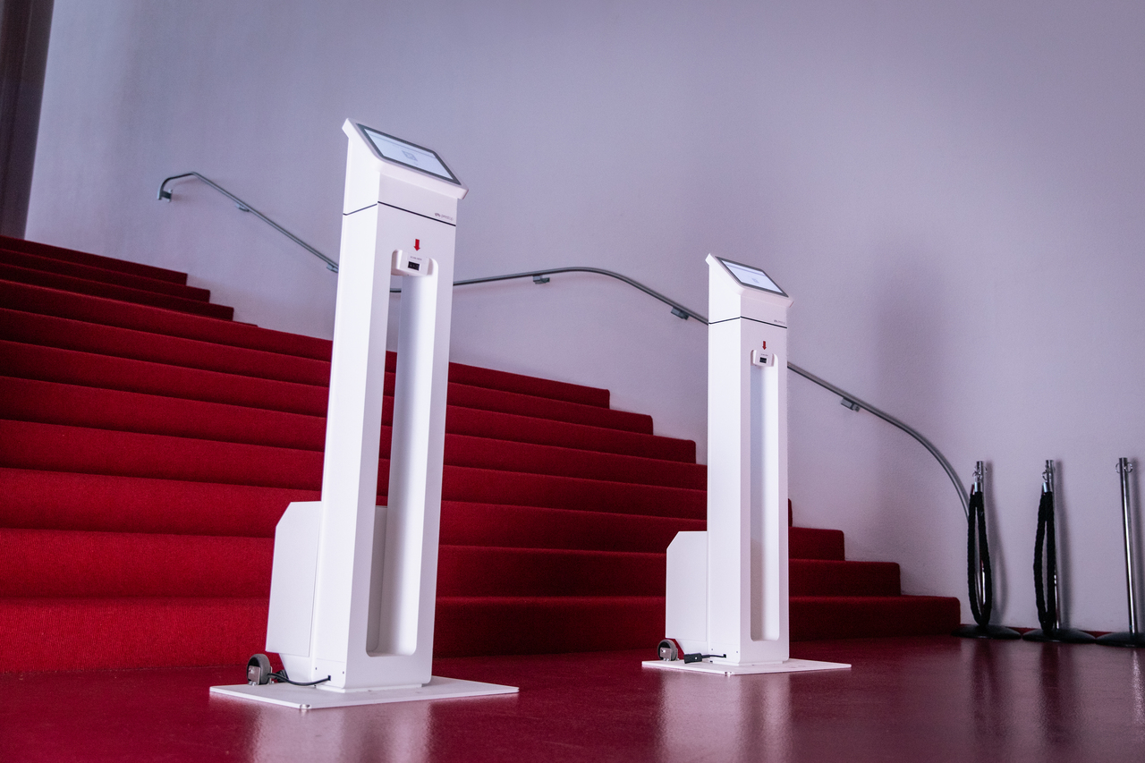 Chassé Theatre automates ticket scanning with mobile kiosks