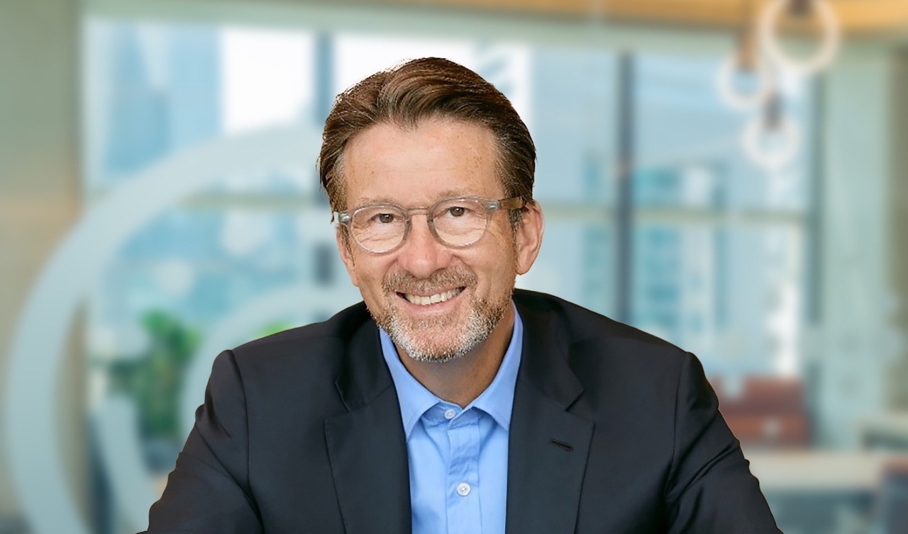 If you see a sinking ship, jump on it, because that's where the real opportunities are. It's easy to follow success because it's obvious, but if success is your starting point, it may not be where you can make the biggest difference.