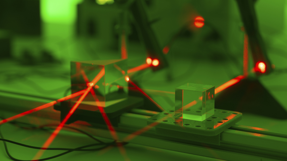 Call for papers: Polarised light