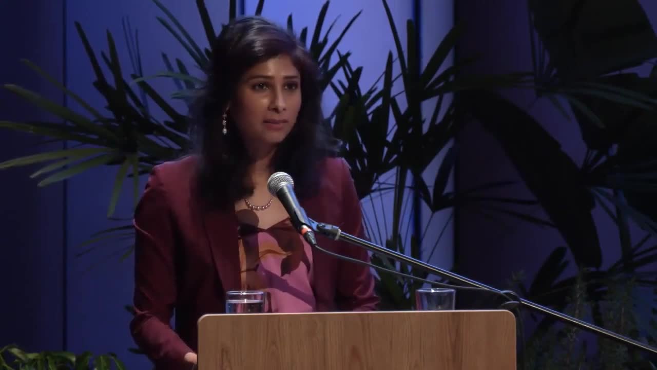 FLAR Session | Caught at a crossroads – Gita Gopinath (IMF) | 2023