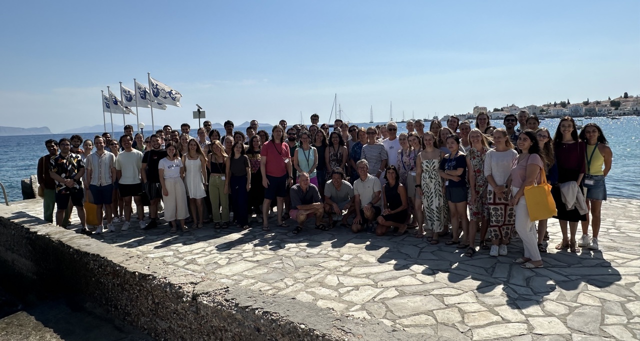 Connecting across scales and people at The New Microbiology